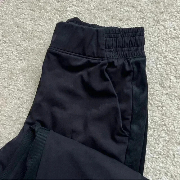 ATHLETA Brooklyn Lined Camo Jogger Pant Black Size 0 #985549 $99 Active Outdoor - Picture 16 of 16
